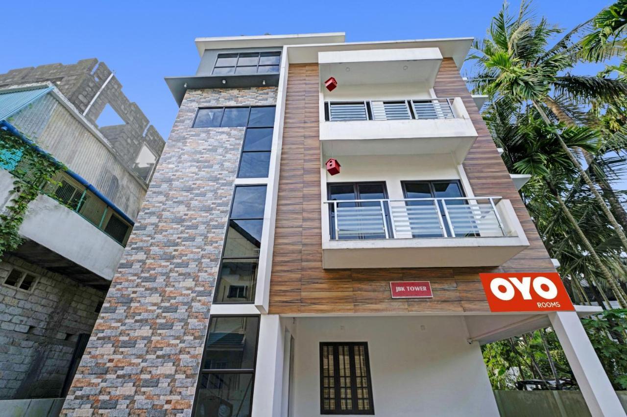 Oyo Thykoodam Sleep Inn Kochi Bagian luar foto